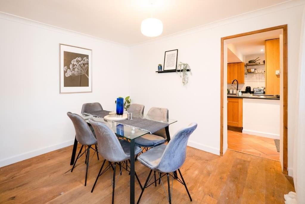 3 Bedroom Home Close To Town Centre With Wifi & Garden Royal Tunbridge Wells Dış mekan fotoğraf