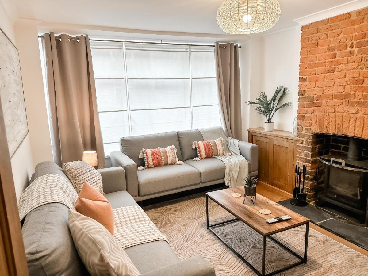 3 Bedroom Home Close To Town Centre With Wifi & Garden Royal Tunbridge Wells Dış mekan fotoğraf