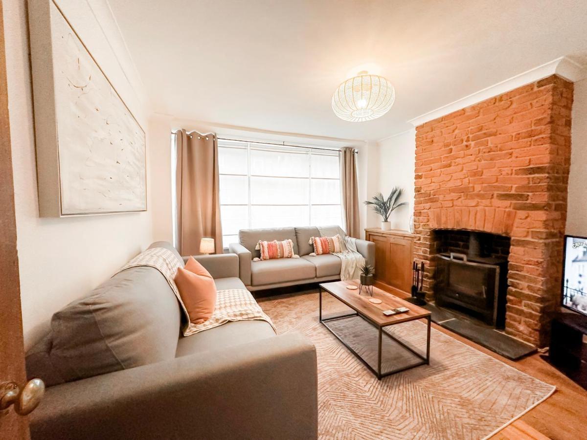 3 Bedroom Home Close To Town Centre With Wifi & Garden Royal Tunbridge Wells Dış mekan fotoğraf
